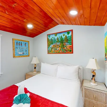 Truman @ Duval Key West Room photo
